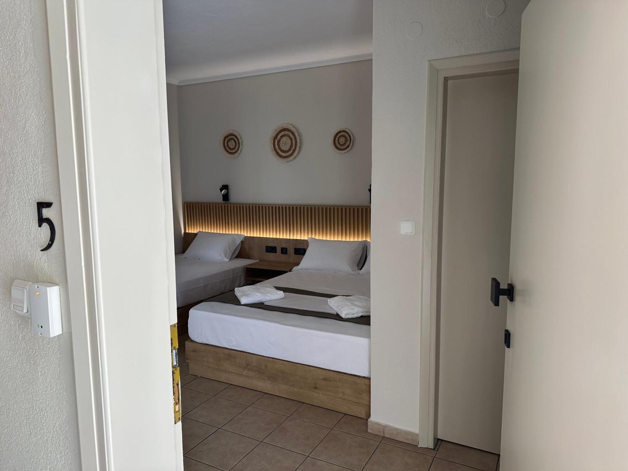 Anna Rooms Vrasná 外观 照片