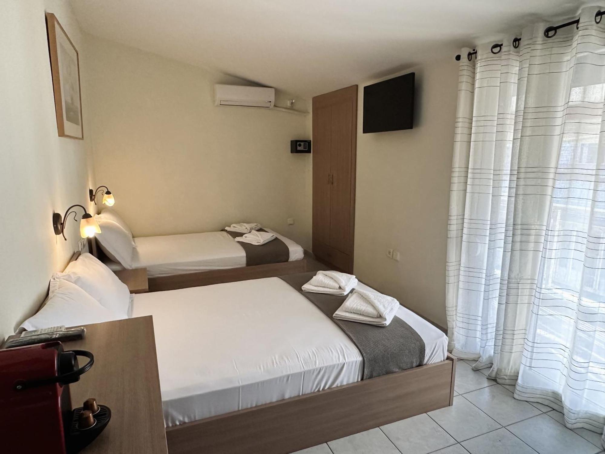 Anna Rooms Vrasná 外观 照片